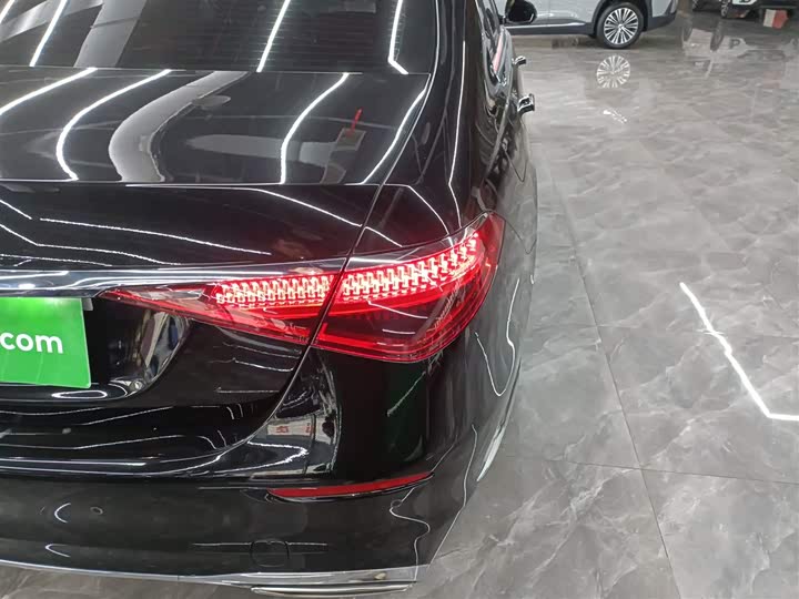 Фото 8 - Mercedes-Benz S-Class