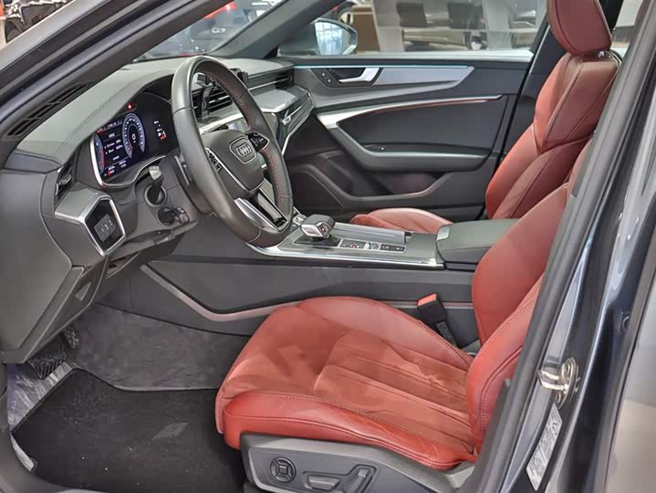 Фото 9 - Audi A6L