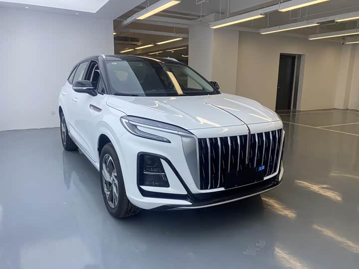 Фото 4 - Hongqi HS3 Hybrid