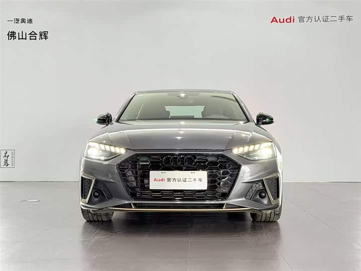 Фото 2 - Audi A4L