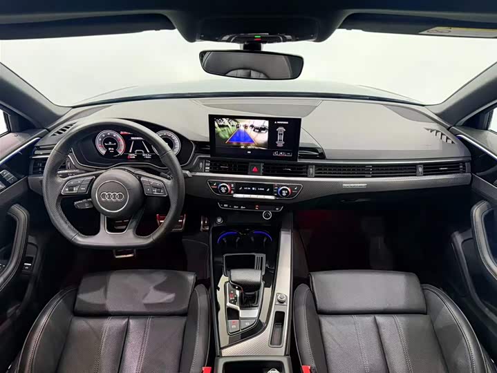 Фото 6 - Audi A4L