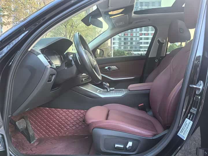 Фото 4 - BMW 3 Series