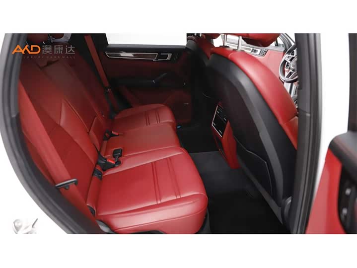 Фото 8 - Porsche Cayenne