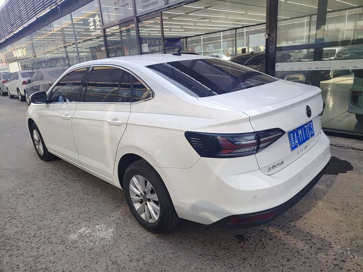 Фото 6 - Volkswagen Lavida