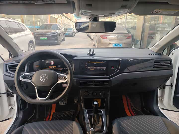 Фото 8 - Volkswagen Lavida