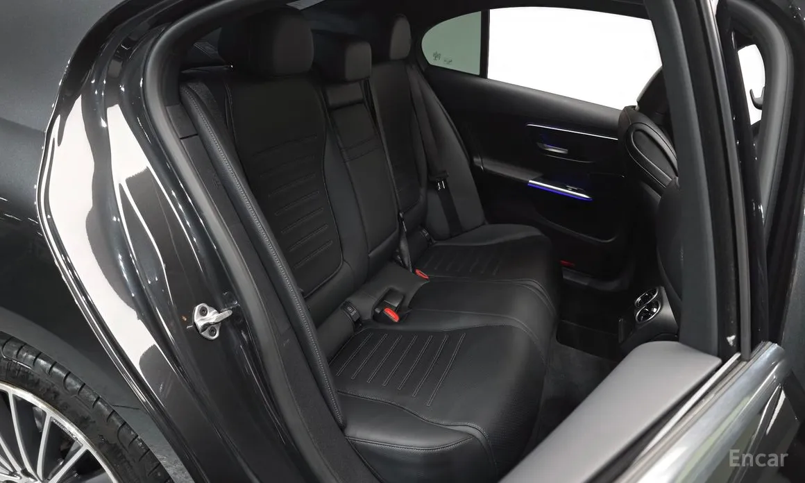 Фото 12 - Mercedes-Benz C-Class