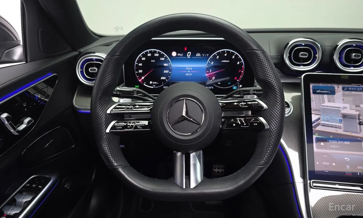 Фото 13 - Mercedes-Benz C-Class