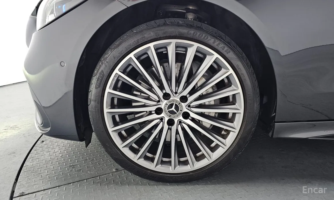 Фото 5 - Mercedes-Benz C-Class