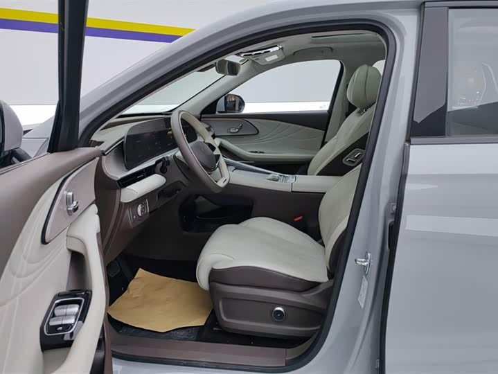 Фото 9 - Exeed RX C-DM Hybrid