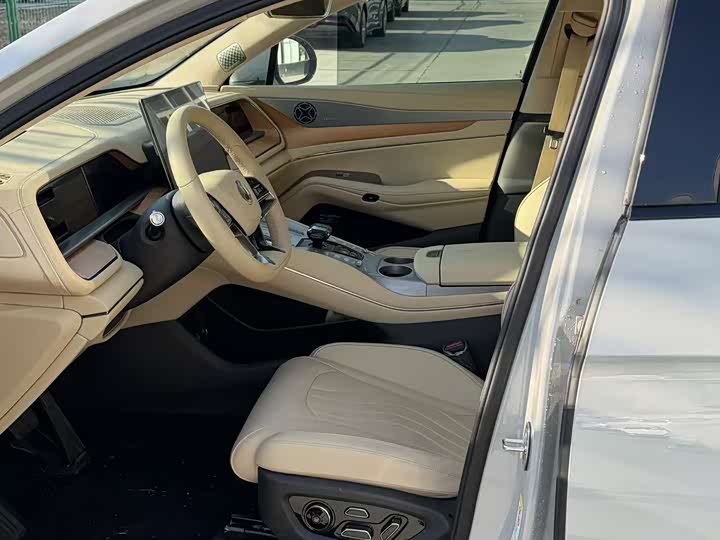 Фото 4 - Denza N7