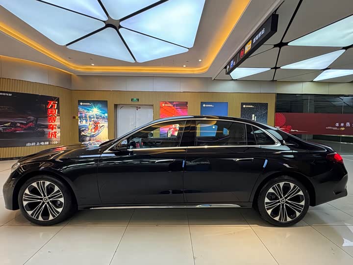 Фото 8 - Mercedes-Benz E-Class Hybrid