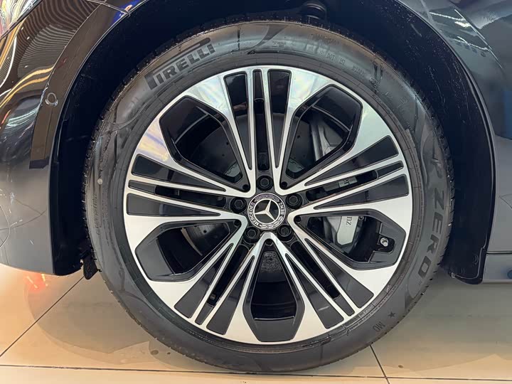 Фото 9 - Mercedes-Benz E-Class Hybrid