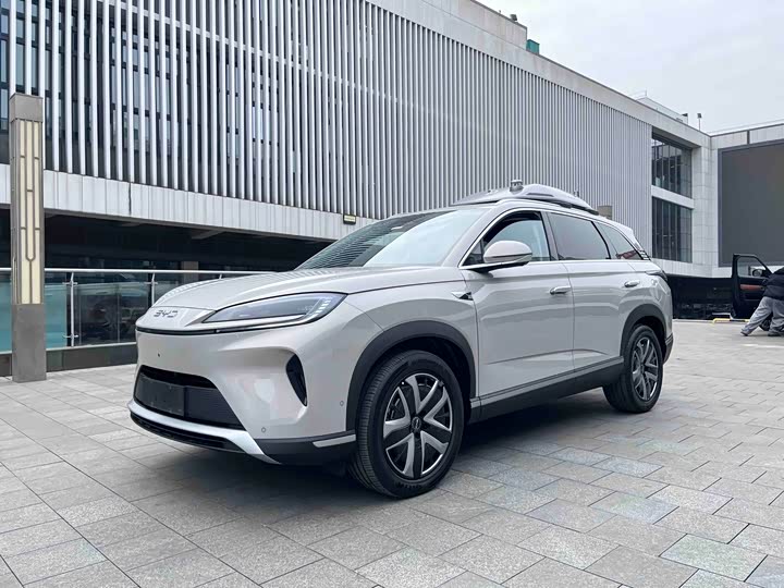 Фото 1 - BYD Sea Lion 07 DM-i Hybrid