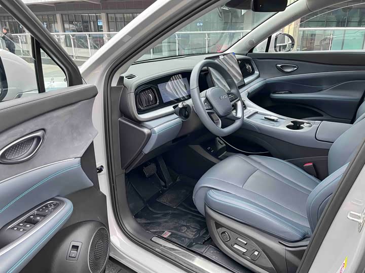 Фото 6 - BYD Sea Lion 07 DM-i Hybrid