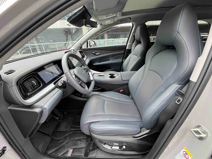 Фото 8 - BYD Sea Lion 07 DM-i Hybrid