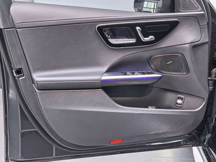 Фото 6 - Mercedes-Benz C-Class