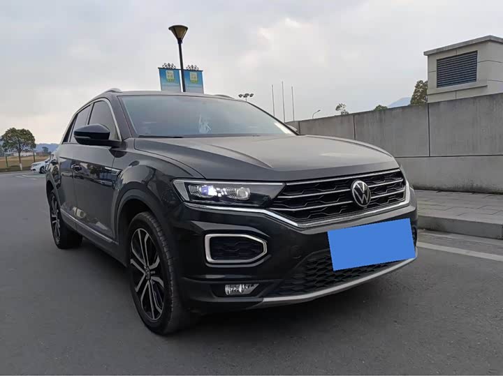 Фото 3 - Volkswagen T-Roc