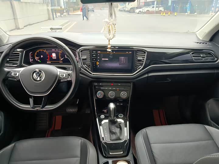 Фото 6 - Volkswagen T-Roc