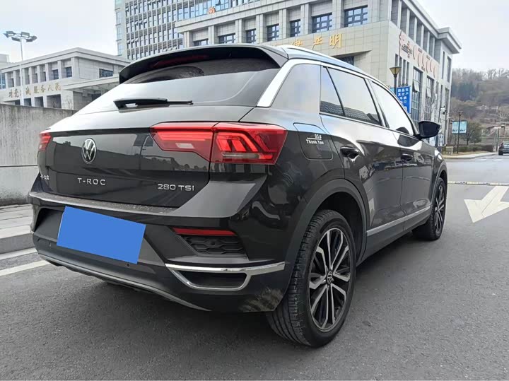 Фото 9 - Volkswagen T-Roc