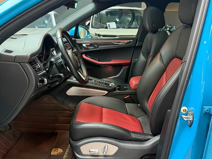 Фото 3 - Porsche Macan