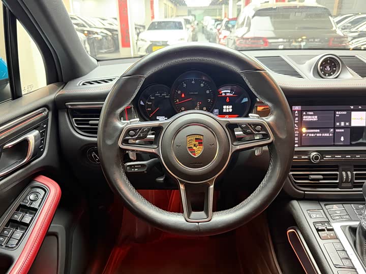 Фото 7 - Porsche Macan