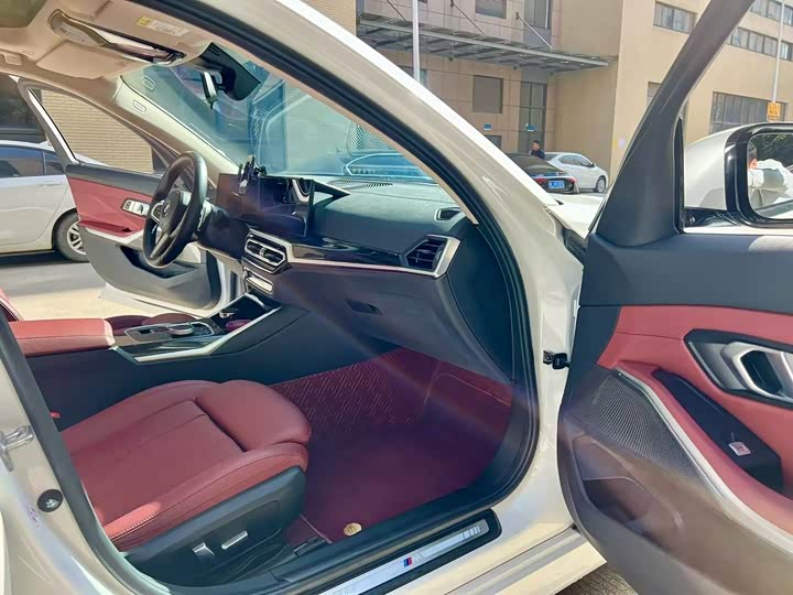 Фото 9 - BMW 3 Series