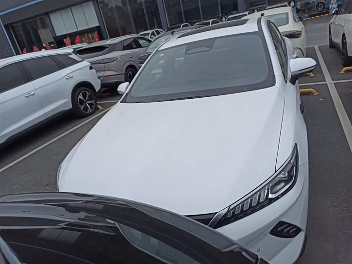 Фото 3 - BYD Qin Plus