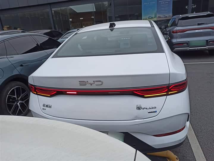 Фото 6 - BYD Qin Plus