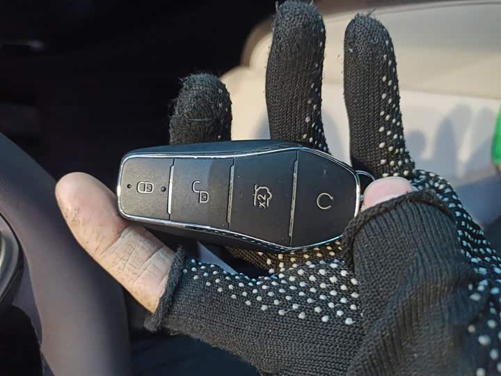 Фото 9 - BYD Qin Plus