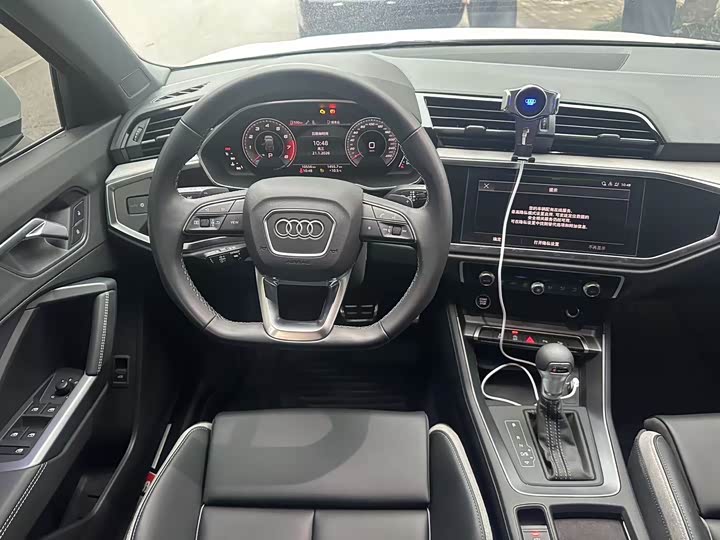 Фото 6 - Audi Q3