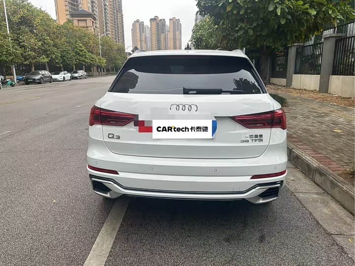 Фото 9 - Audi Q3