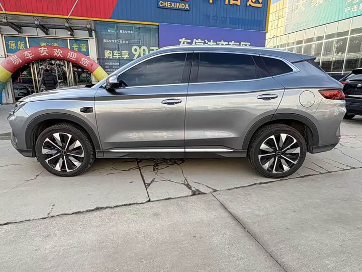 Фото 2 - BYD Song Plus Hybrid/EV