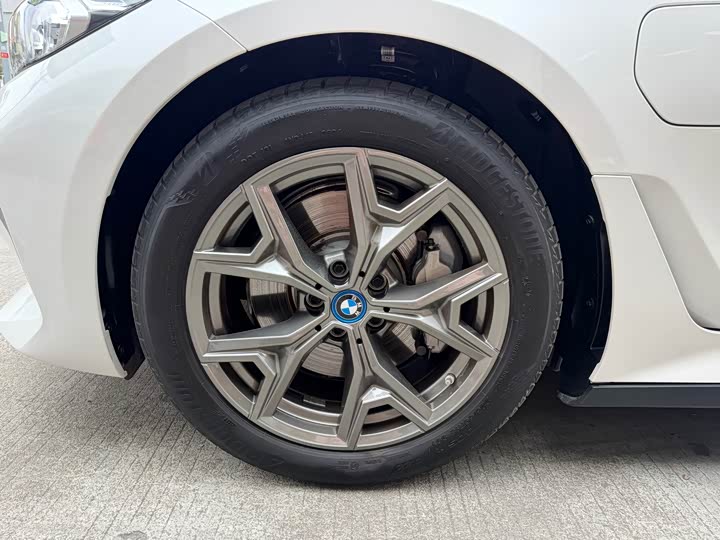 Фото 9 - BMW i3