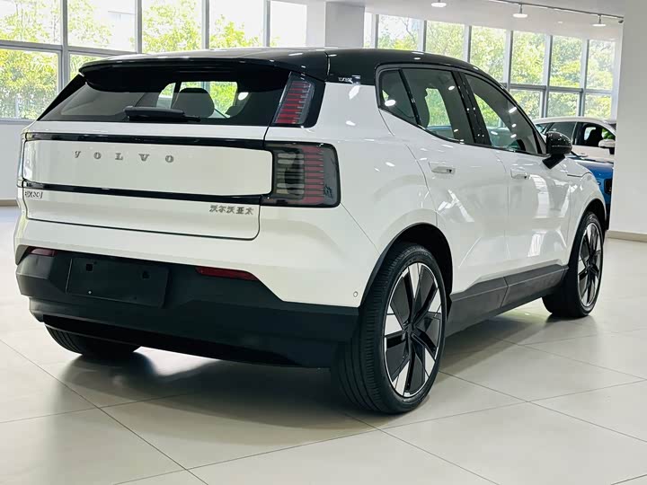 Фото 6 - Volvo EX30