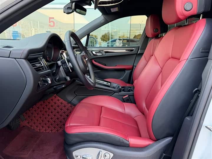 Фото 9 - Porsche Macan