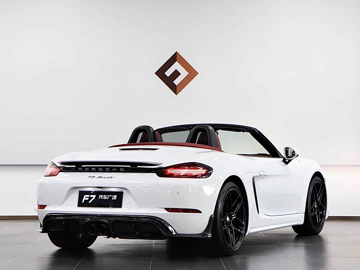 Фото 6 - Porsche 718