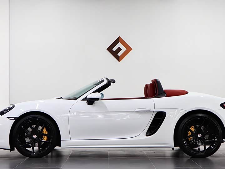 Фото 7 - Porsche 718