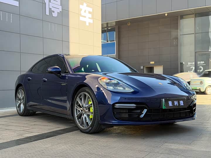 Фото 5 - Porsche Panamera Hybrid