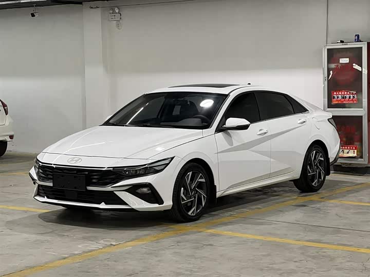 Фото 1 - Hyundai Elantra N line