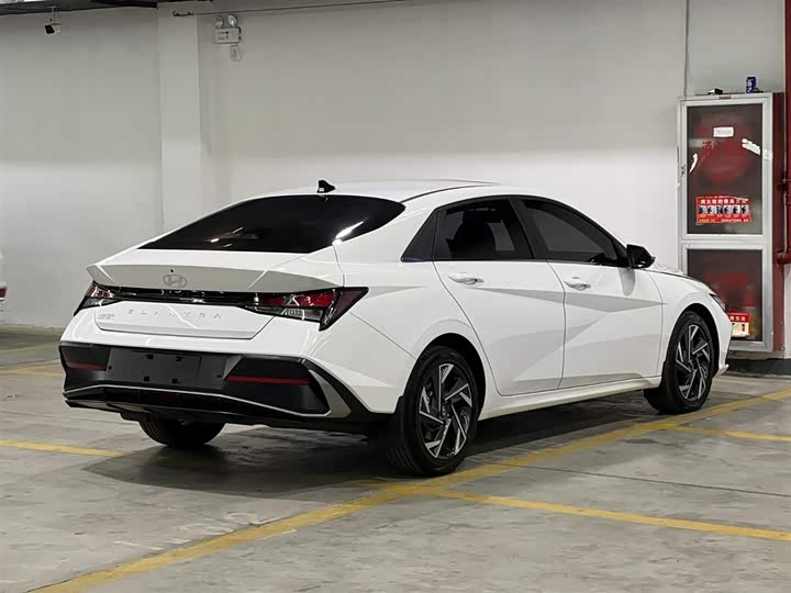 Фото 5 - Hyundai Elantra N line