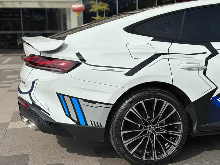 Фото 7 - MG Motor 7