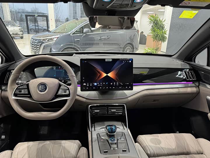 Фото 6 - BYD Tang Hybrid/EV