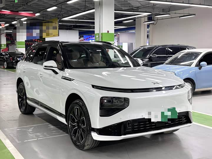 Фото 2 - XPeng G9