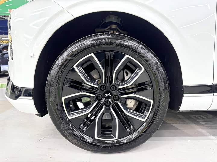 Фото 7 - XPeng G9