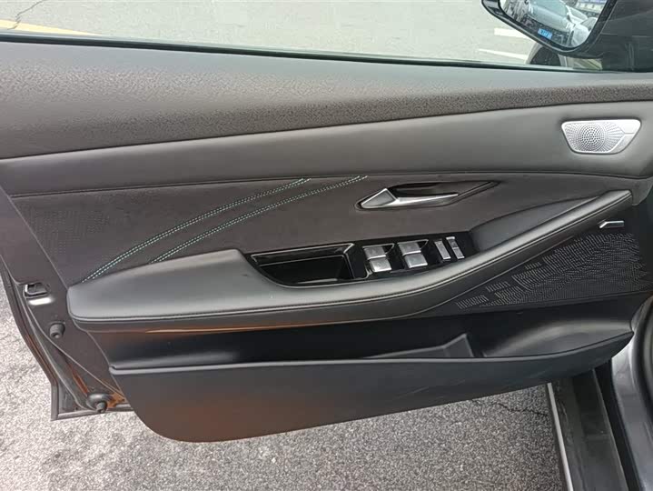 Фото 7 - Changan Deepal SL03