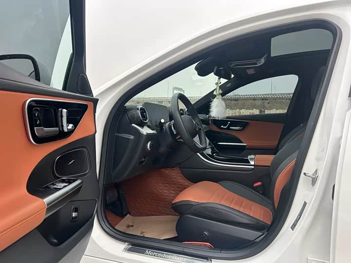 Фото 4 - Mercedes-Benz C-Class