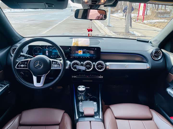 Фото 7 - Mercedes-Benz GLB-Class