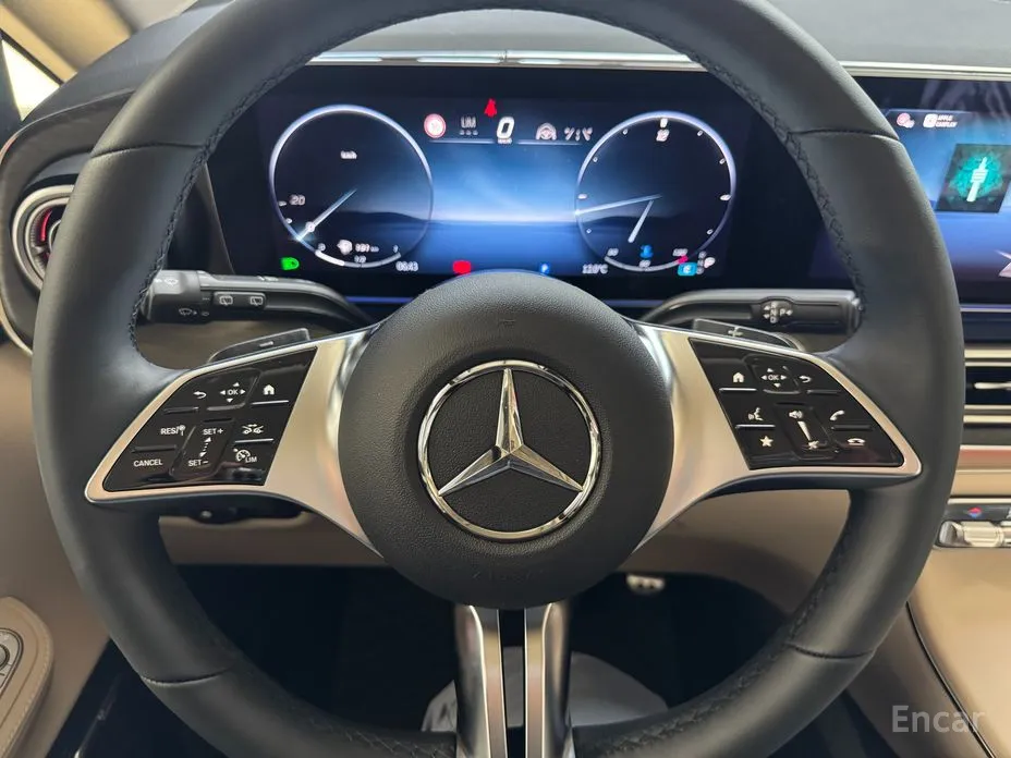 Фото 17 - Mercedes-Benz V-Class