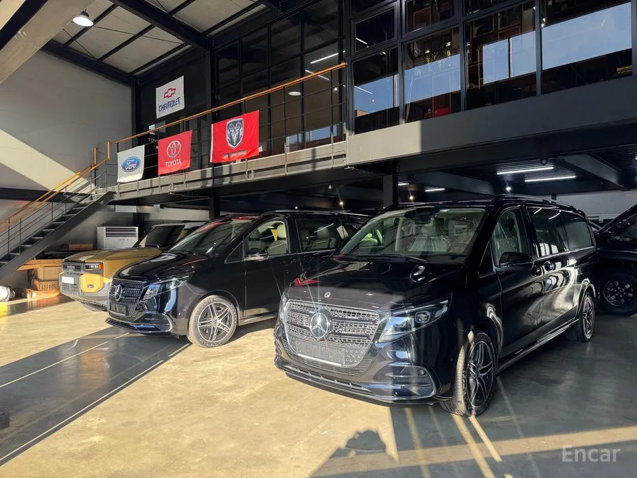 Фото 20 - Mercedes-Benz V-Class