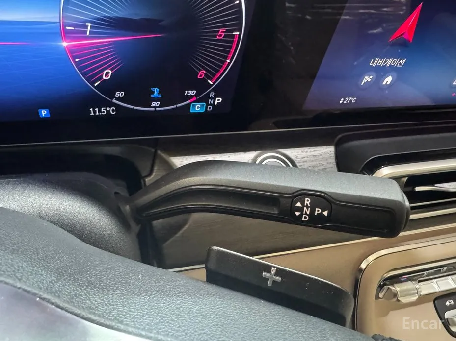 Фото 9 - Mercedes-Benz V-Class